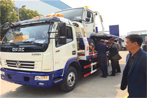 奉节汽车道路救援拖车价格